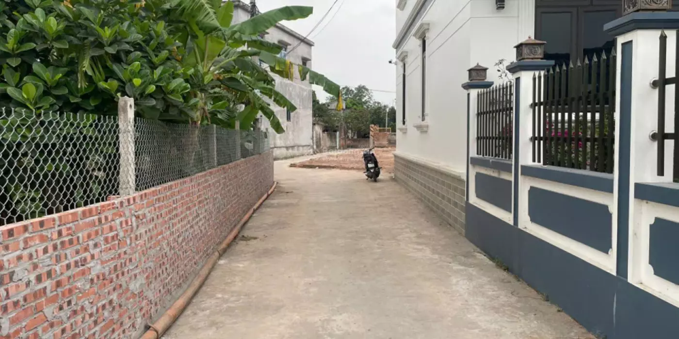 BÁN ĐẤT THÔN QUANG TRUNG XÃ QUỲNH PHỤ - CÁCH KCN SAO VÀNG 1P ĐI XE - GIÁ 690 TRIỆU