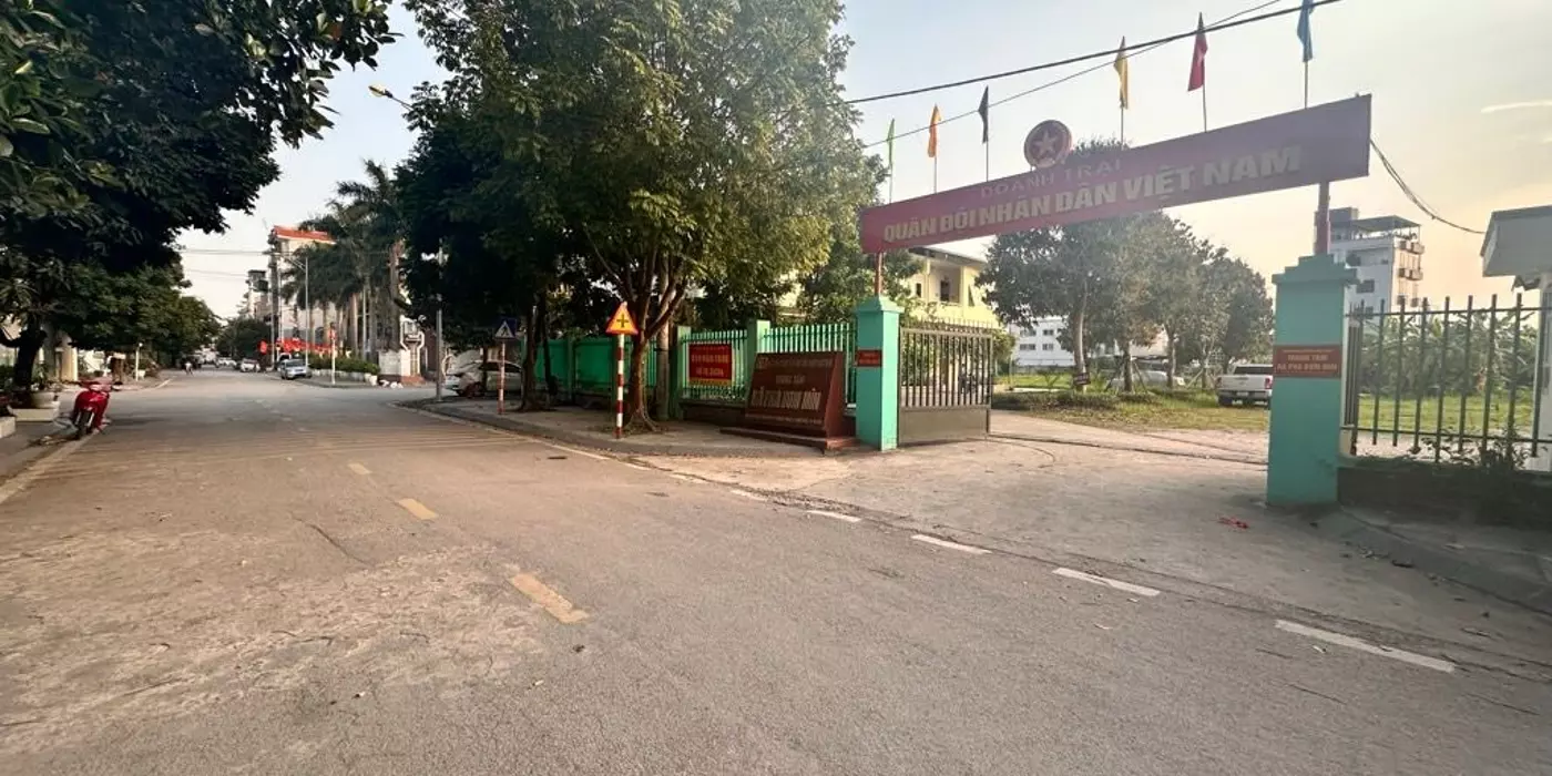 Bán nhà TDC Thượng Thanh 40m x 4T vỉa hè kinh doanh view thoáng nhỉnh 12 tỷ còn tl.
