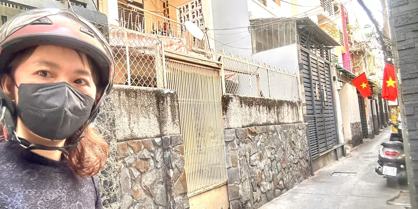 BÁN NHÀ SIÊU PHẨM Q4- GẦN MẶT TIỀN XE HƠI Đ.TÔN ĐẢN- KẾ BÊN CHỢ 200 Đ.XÓM CHIẾU- LƯU THÔNG VÍNH