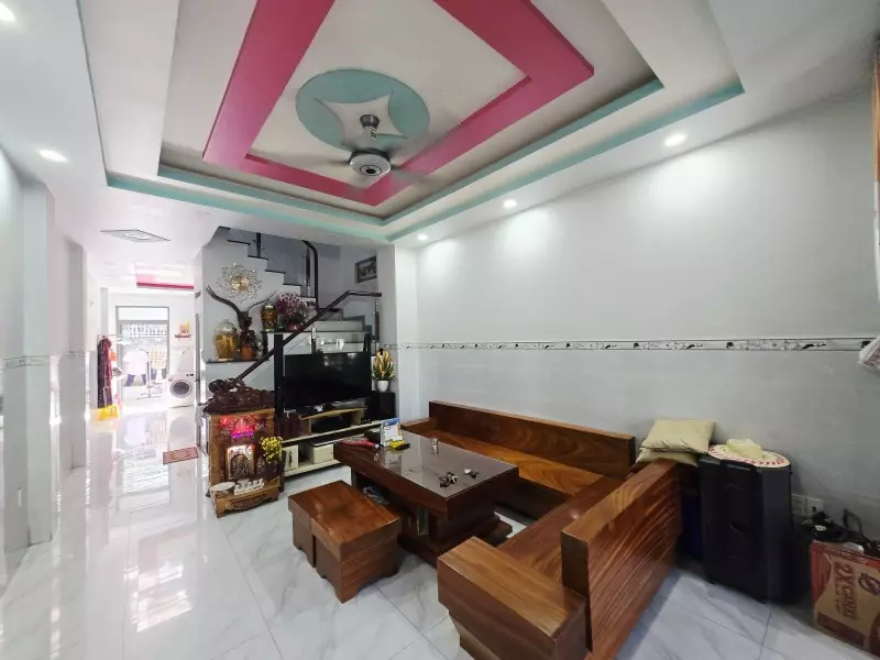 Bán nhà đường Ngô Chí Quốc, Bình Chiểu, Thủ Đức, TP HCM. DT 86m2, 3 tầng. Giá 6,05 tỷ, SHR -
