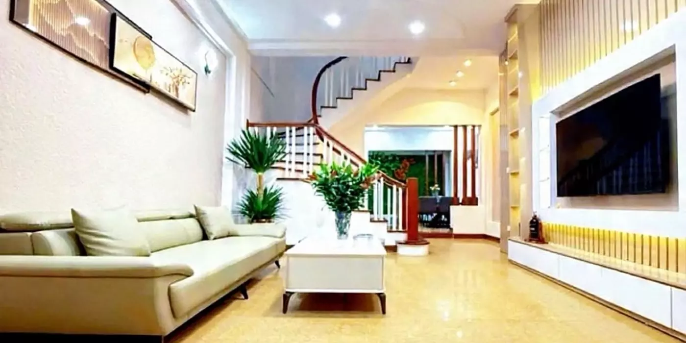 nguyễn khánh toàn 50m x6 tầng 14,860 tỷ nhà đẹp,cách ô tô 20m,kinh doanh