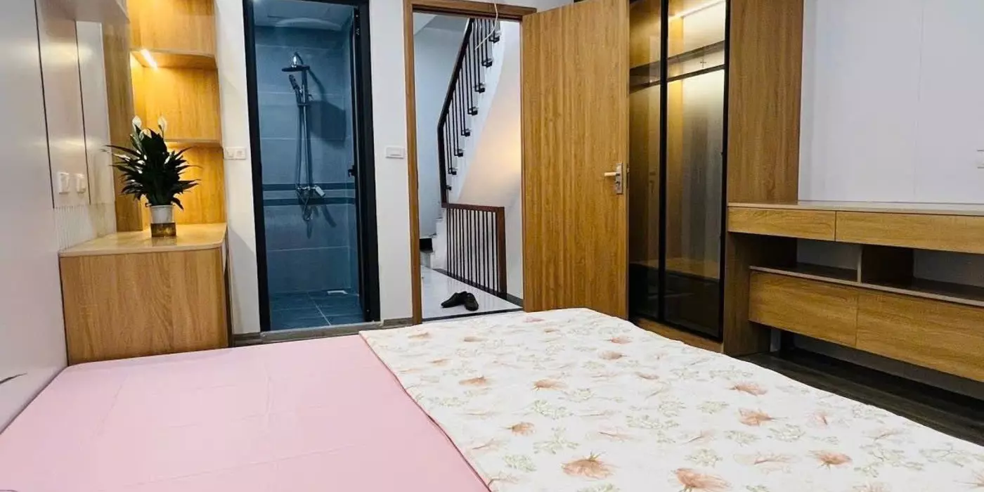 NHÀ ĐẸP – 5 TẦNG – NGÕ GẦN PHỐ – Ở NGAY –NHỈNH 8 TỶ GIÁ TỐT 🔥