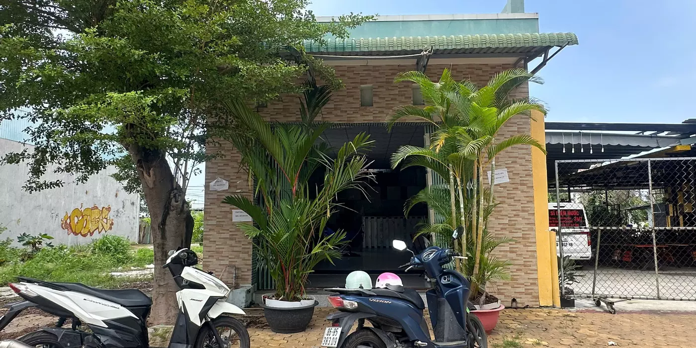 Bán nhà 2 Mặt tiềnNguyễn Công Trứ - Tân An - LaGi giá ngộp 2.4 tỷ KDC Lương Thực