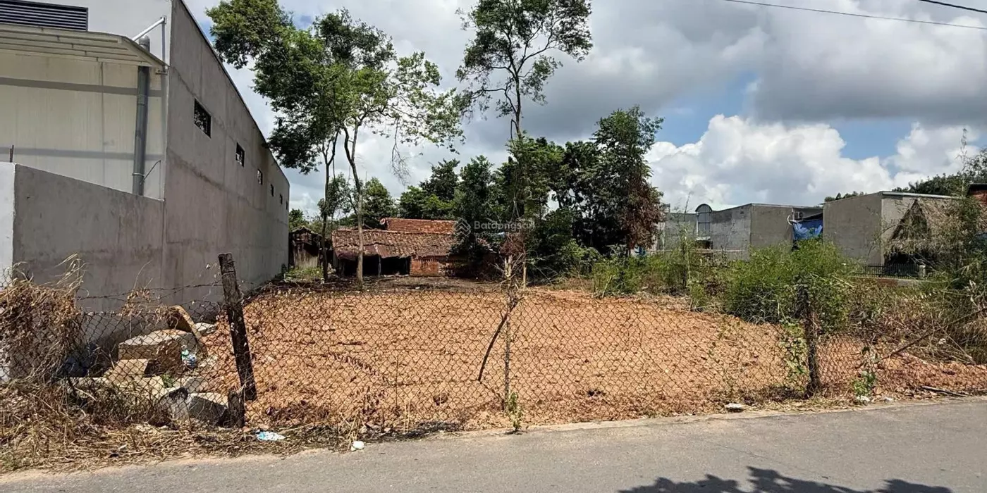 BÁN ĐẤT 2 MẶT TIỀN – VỊ TRÍ ĐẸP GẦN CHỢ HOÀNG GIA – TIỀM NĂNG ĐẦU TƯ CAO