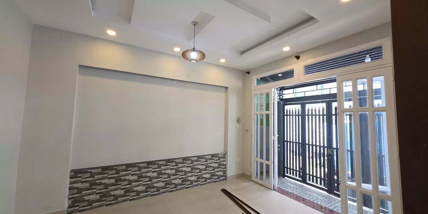 Chính chủ- cho thuê nhà riêng: 2 lầu, 1 sân thượng