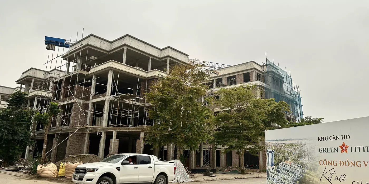 BÁN NHÀ Ở LIỀN KỀ CỔ BI DT 90M2 VÀI BƯỚC RA TRƯỜNG HỌC CÁC CẤP THOÁNG MÁT Ở SƯƠNG NHỈNH 15 TỶ