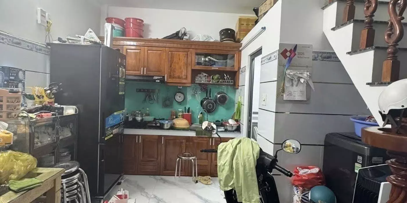 CHIẾN LƯỢC GIÁP BÌNH TRỊ ĐÔNG 17M2 2 TẦNG ĐÚC 2PN SHR CHỈ 2.75 TỶ