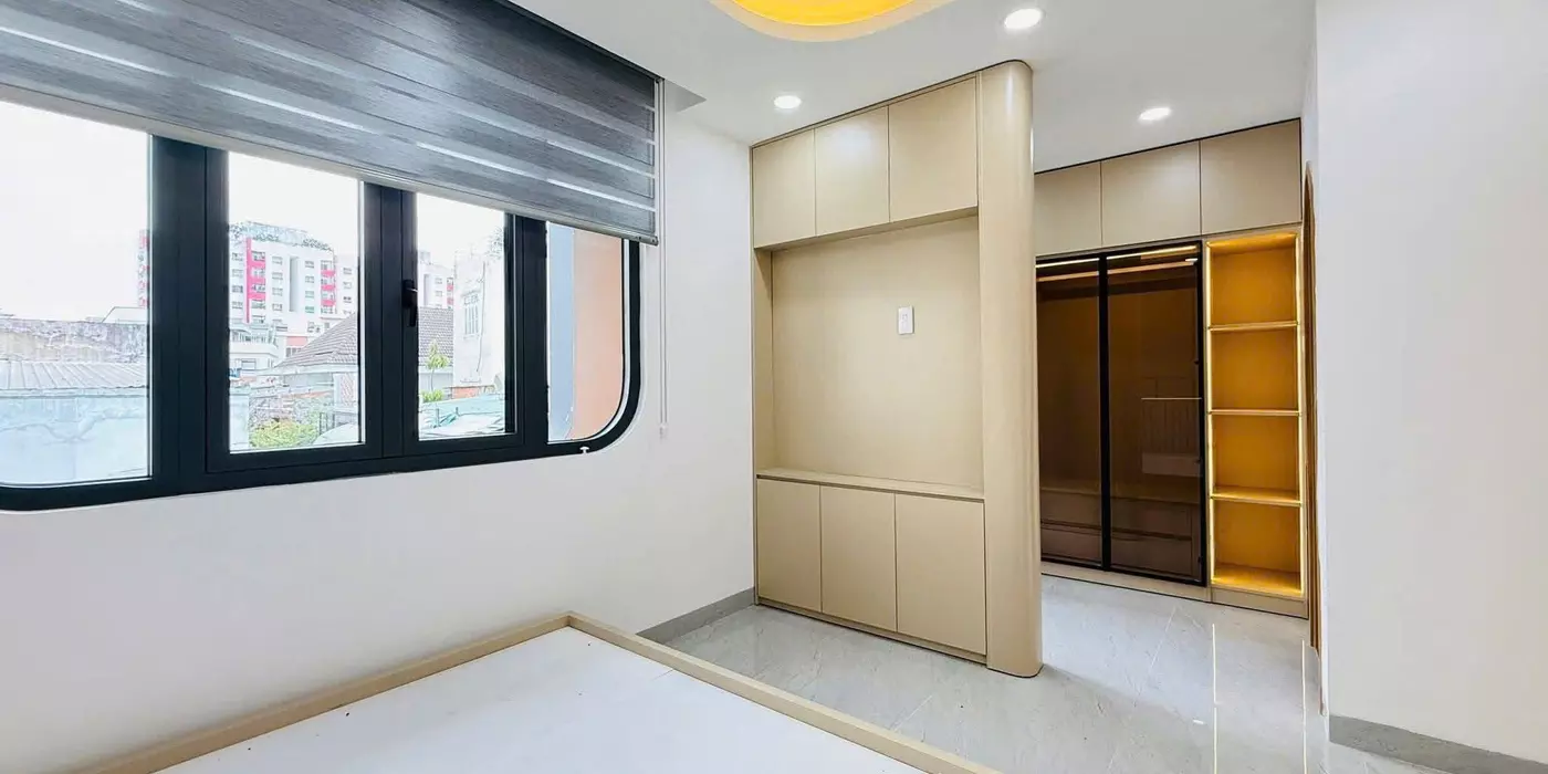 HIẾM!NHÀ DÂN XÂY VĂN TIẾN DŨNG,CẦU DIỄN,GA TÀU,GẦN OTO, DT:40Mx5T,MT:4m,6.4ty