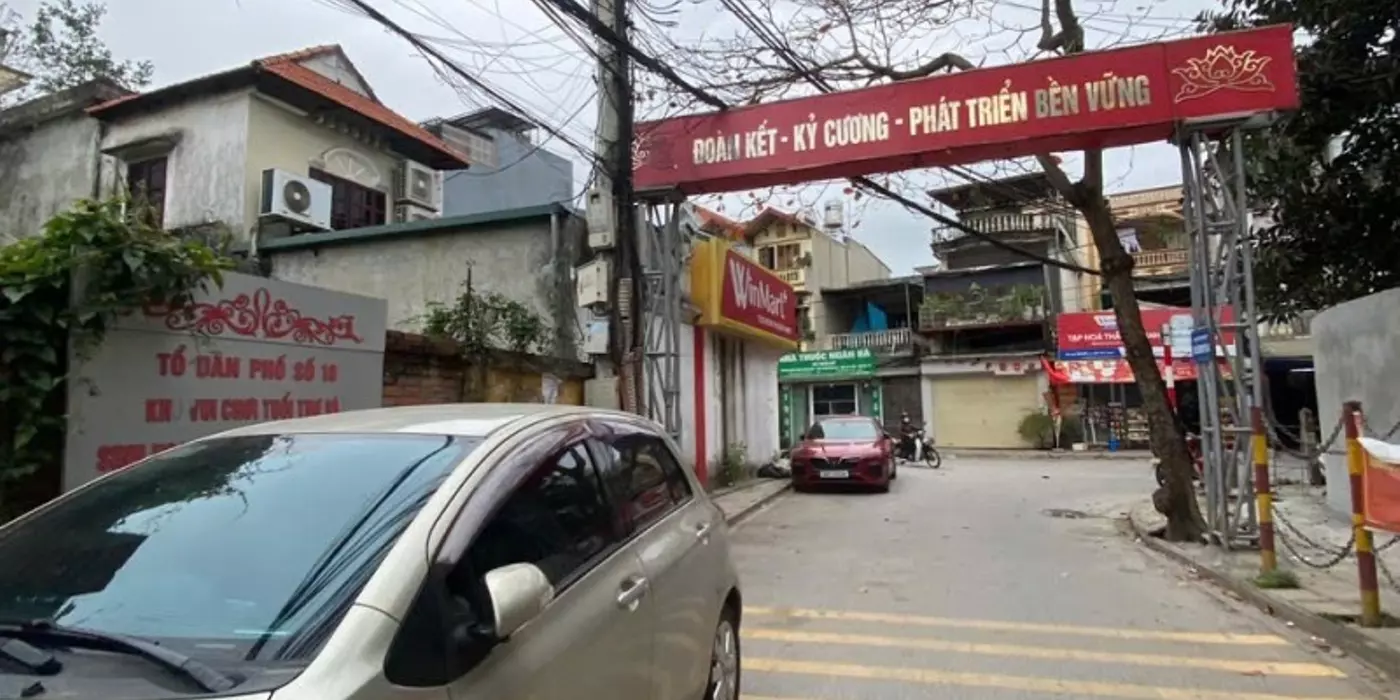 TƯ ĐÌNH – PHÂN LÔ QUÂN ĐỘI – Ô TÔ VÀO NHÀ – CÓ Ô CHỜ THANG MÁY
