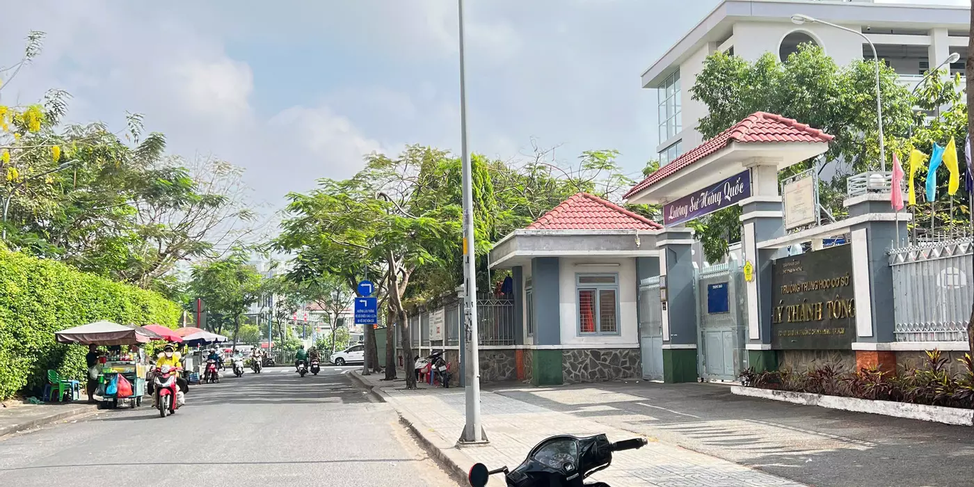 Căn hộ góc 62m2 chung cư  view sông 481 Hưng Phú - Ba Đình P9Q8. Giá: 2.25 tỷ