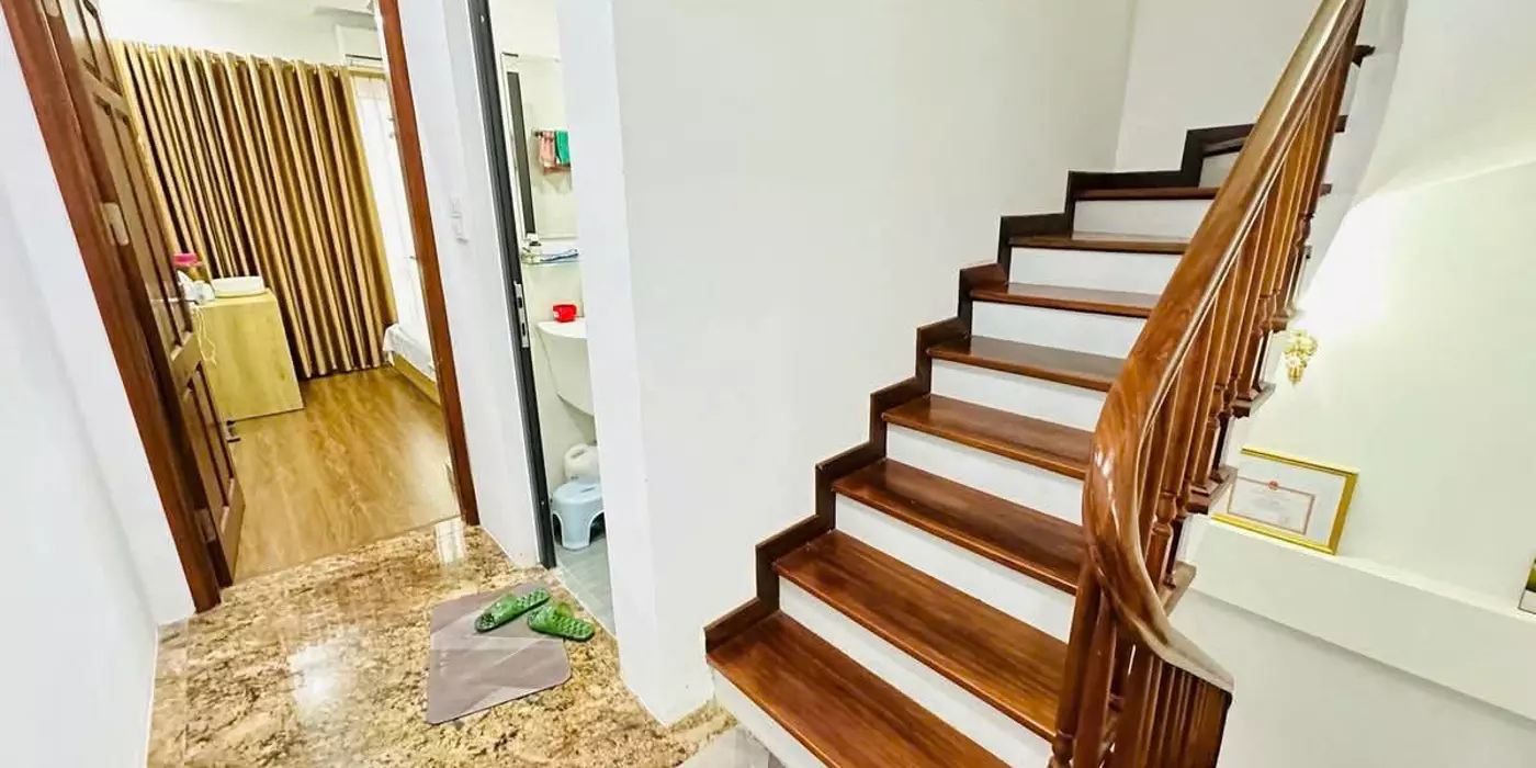 Hiếm. Bán nhà vị trí đắc địa đường Cổ Linh - Long Biên - HN
