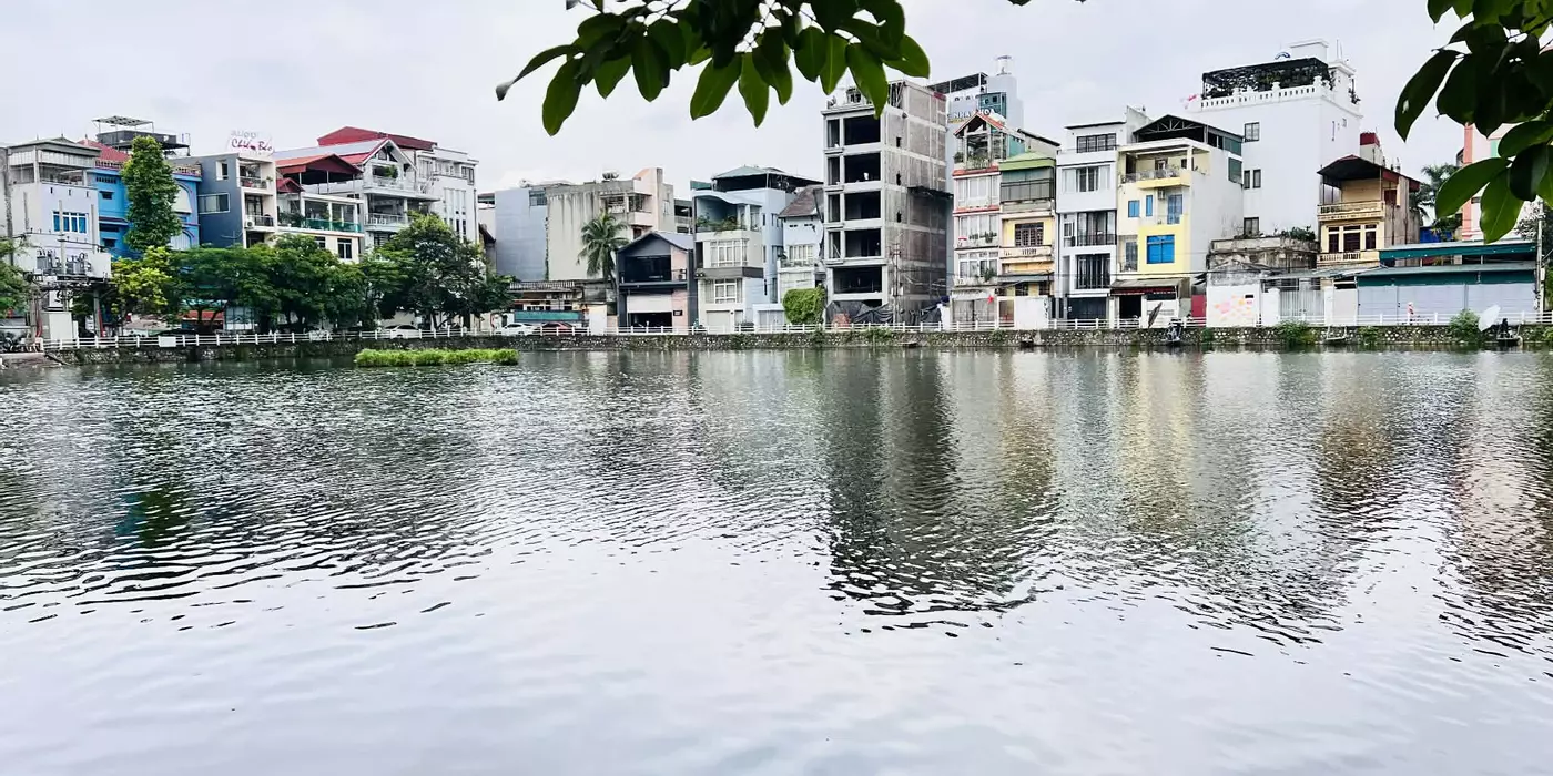 Siêu phẩm lõi Bồ Đề, mặt tiền 10.5m, 2 mặt ôtô tránh, vỉa hè, ôtô dừng đỗ ngày đêm