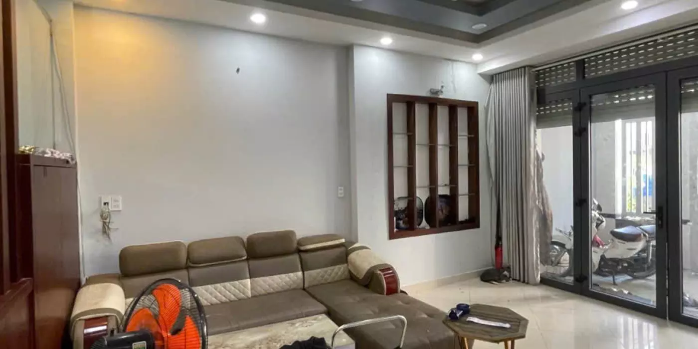 Nhà Lê Trọng Tấn, Quận Tân Phú, 56m2, 3 Tầng, 4.95 Tỷ