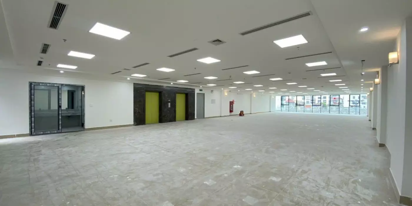 TÒA NHÀ VP CẦU GIẤY HÀ NỘI 400M2, MT 12M, DÒNG TIỀN 700TR/THÁNG - 400 TỶ
