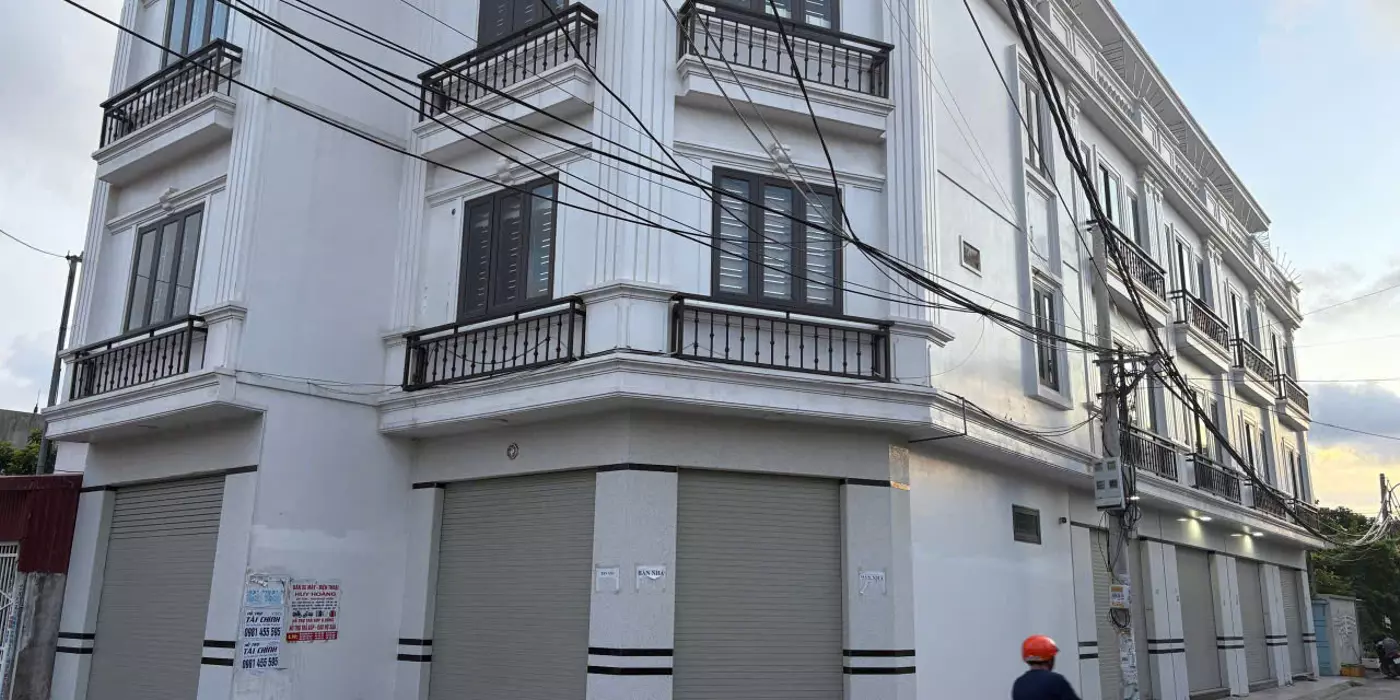 BÁN NHÀ 4 TẦNG MẶT ĐƯỜNG NAM HẢI, HẢI AN  KINH DOANH TỐT  GIÁ 3,8 TỶ