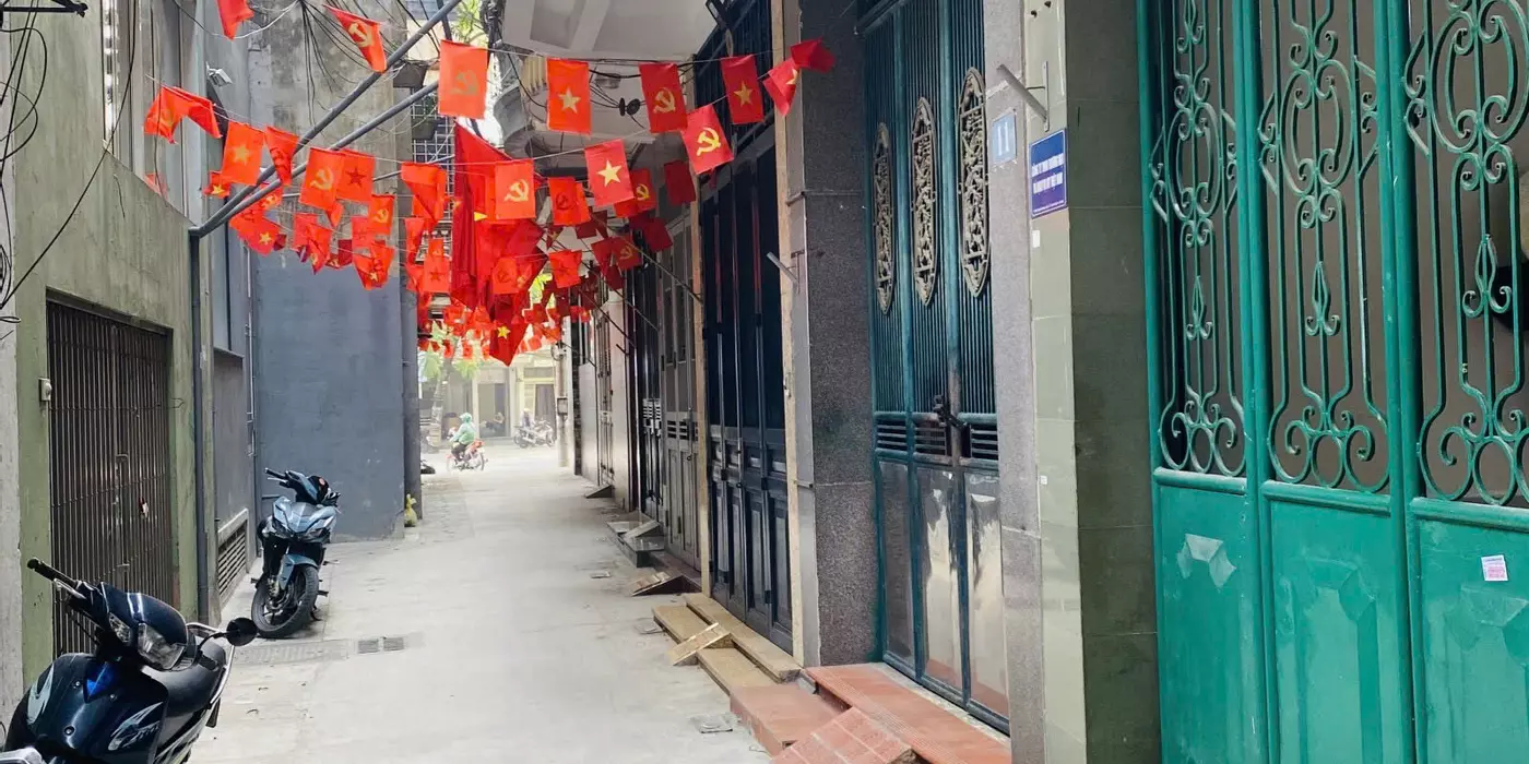 NHÀ ĐẸP – NGÕ THÔNG – Ô TÔ ĐỖ CỬA – KINH DOANH ĐỈNH
