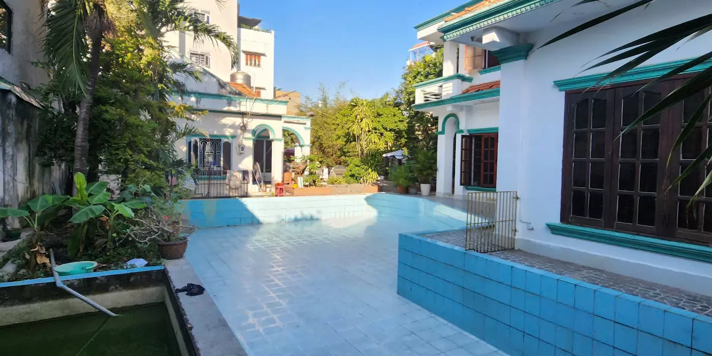 SIÊU BIỆT THỰ + QUỸ ĐẤT 1.090M² – GIẢM SỐC 20 TỶ – NGAY NGUYỄN VĂN QUÁ