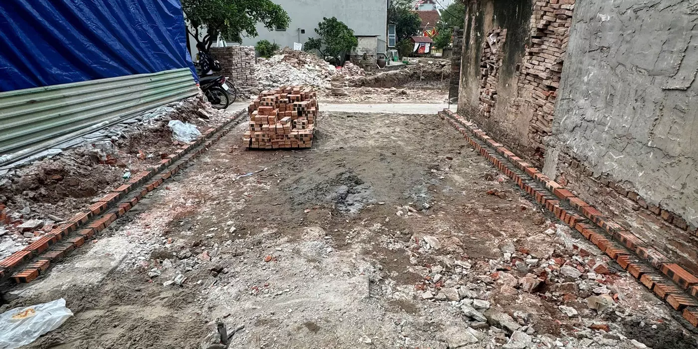 40m đức giang .hoài đức .hà hội. ngõ thông,tứ tung.