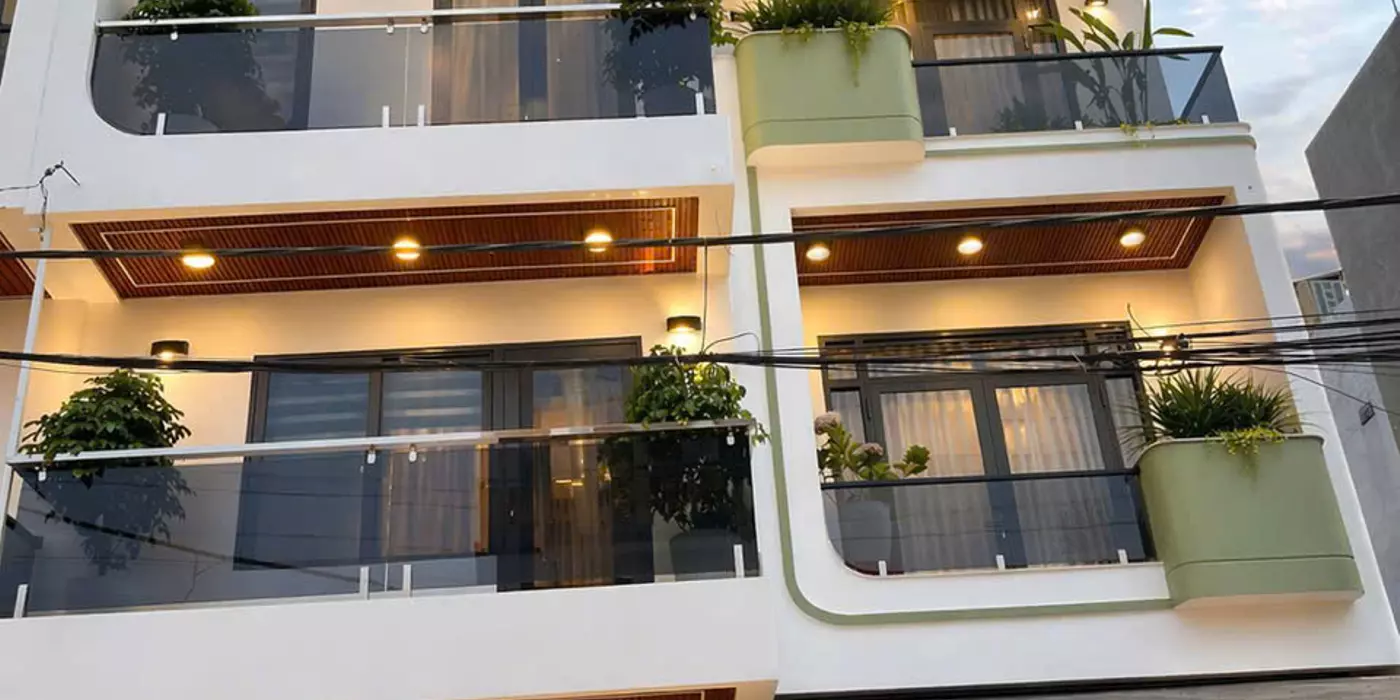 Bán nhà mặt tiền 1 trệt 1 lửng 2 lầu 5x20m giá 5,8 tỷ Đường Phạm Thị Tôm