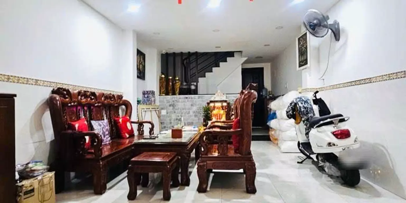 NHÀ vị trí đẹp - Đường 12m ,có lề đường Hoàng Ngọc Phách, Tân Phú, 4 x20 m, 8.9 Tỷ.