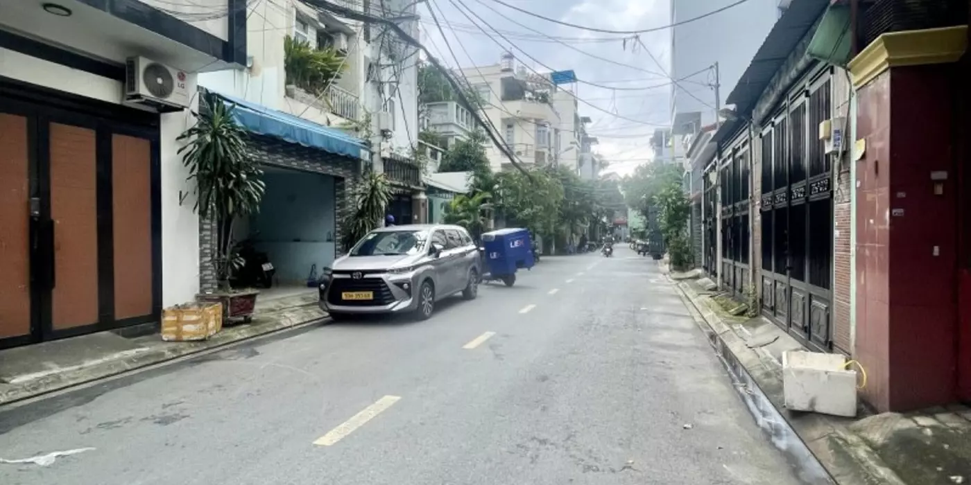 Bán nhà lô góc 2MT Hẻm 8m Ni Sư Huỳnh Liên - ngay Bàu Cát, 4x15m, 3 Tầng, chỉ 10,6 tỷ.