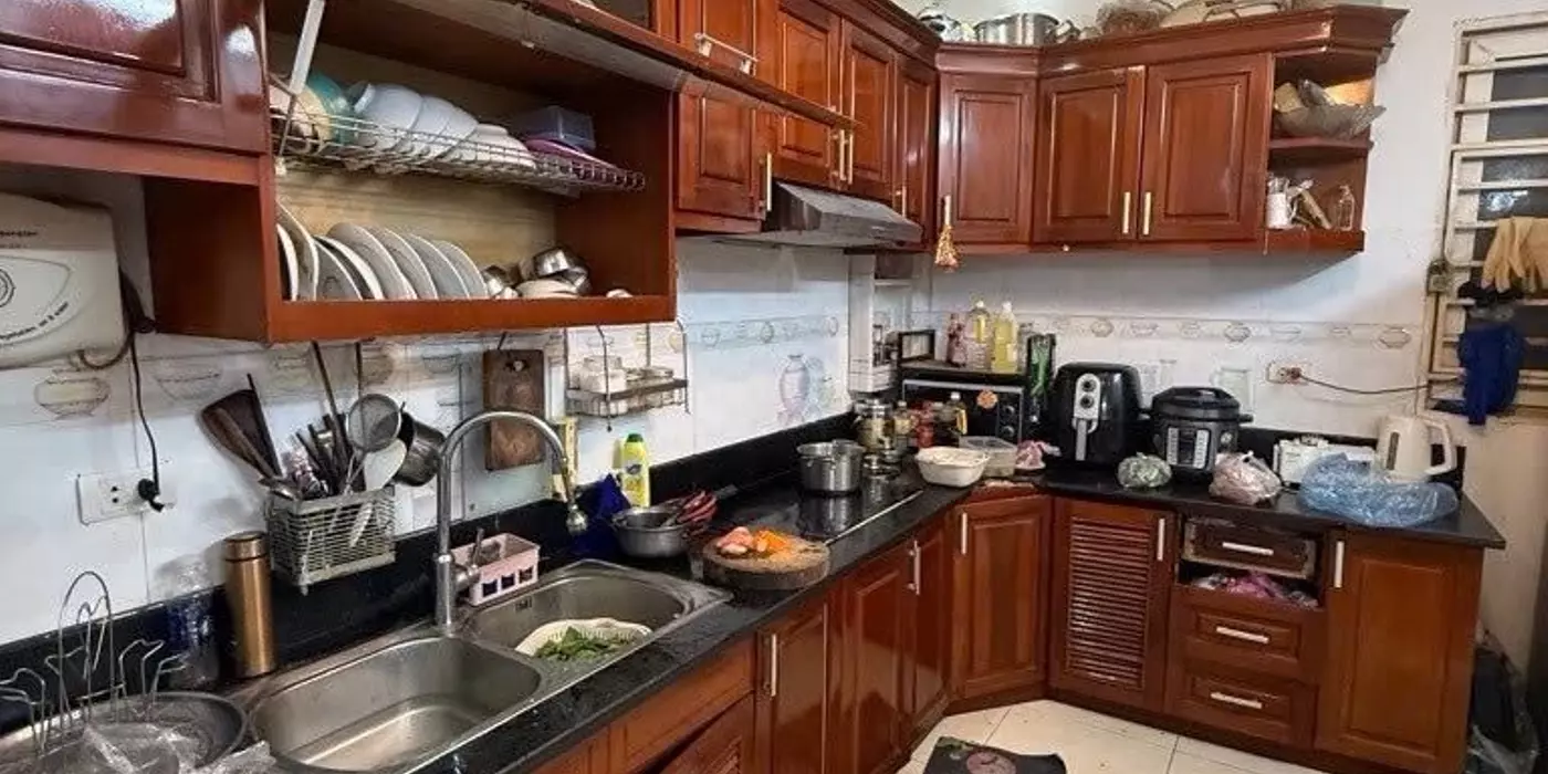 Bán đất tặng nhà Ngọc Thụy- Phân Lô- Dân Xây -50m 3 tầng nhỉnh 8 tỷ(TL)