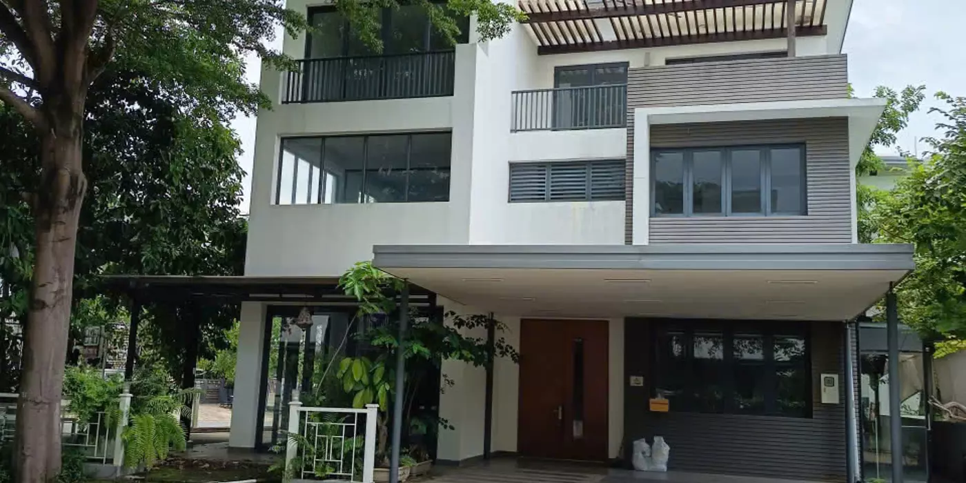 (CHÍNH CHỦ) VILLA 2 MẶT TIỀN – SÁT BẾN DU THUYỀN SWANBAY – CHỈ 25TR/THÁNG