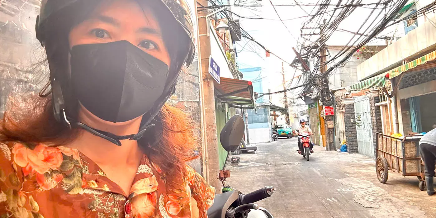 BÁN NHÀ Đ.ĐOÀN VĂN BƠ- 5 TẦNG ĐẸP VÀO Ở NGAY- XE HƠI ĐẬU CỬA-  KẾ BÊN TRƯỜNG NGUYỄN TRÃI -