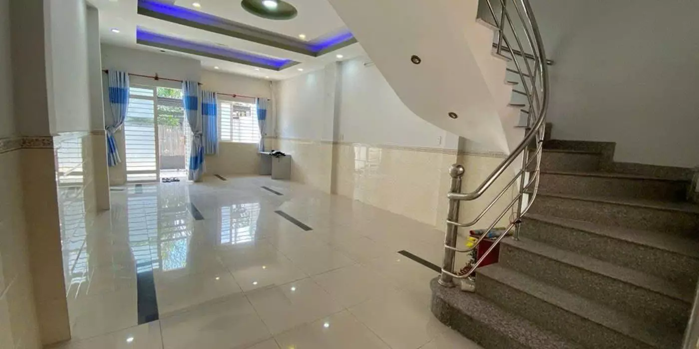 BÁN NHÀ HUỲNH TẤN PHÁT -TÂN PHÚ - 4.2M X 21M - 8 TỶ 8