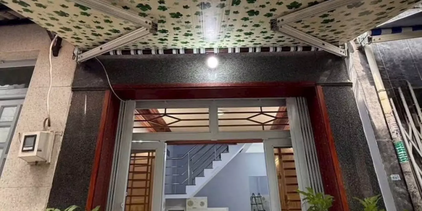 SỞ HỮU NHÀ 3 TẦNG ĐÚC 3PN 3WC SÂN THƯỢNG NGAY TRUNG TÂM Q11 CHỈ 4.58 TỶ