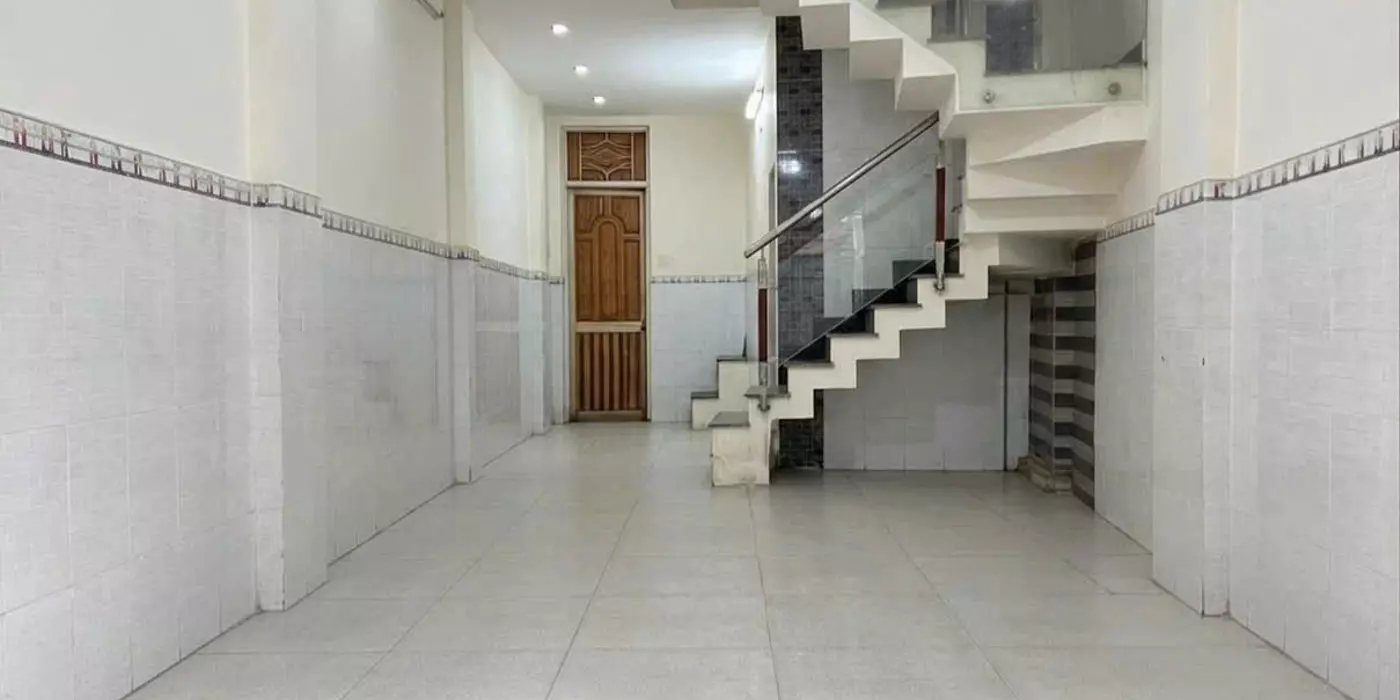 Bán nhà ngay chợ Tân Bình - 35m2 - 4 tầng kiên cố - chỉ 4.5 tỷ(tl)