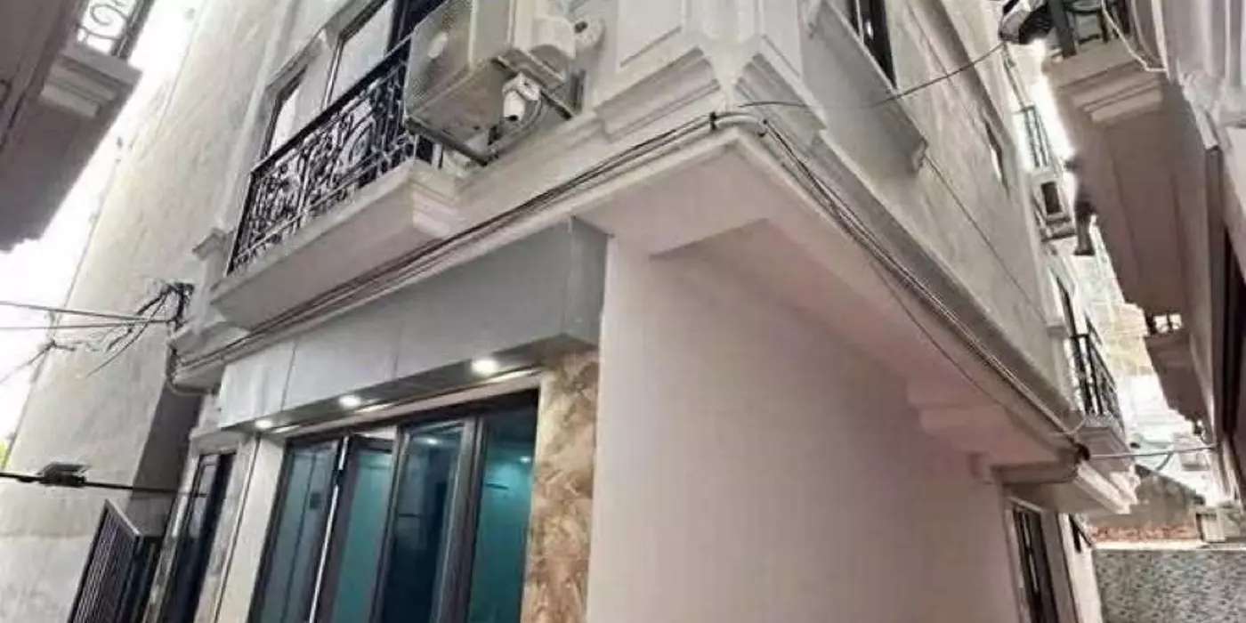 BÁN NHÀ XUÂN PHƯƠNG 40m 5 TẦNG MT 6m 6,85 tỷ