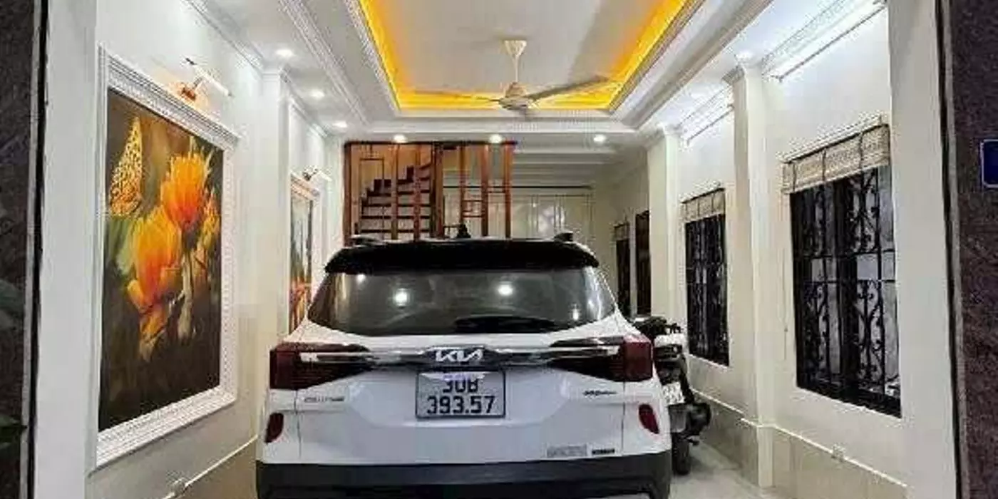 BÁN NHÀ LONG BIÊN 45M² – LÔ GÓC – GARA Ô TÔ – GẦN AEON MALL – NHỈNH 12 TỶ