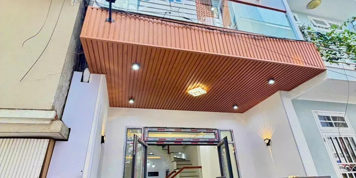 NHÀ MỚI TRUNG TÂM P9 – GẦN HỒ XUÂN HƯƠNG – Ở LIỀN