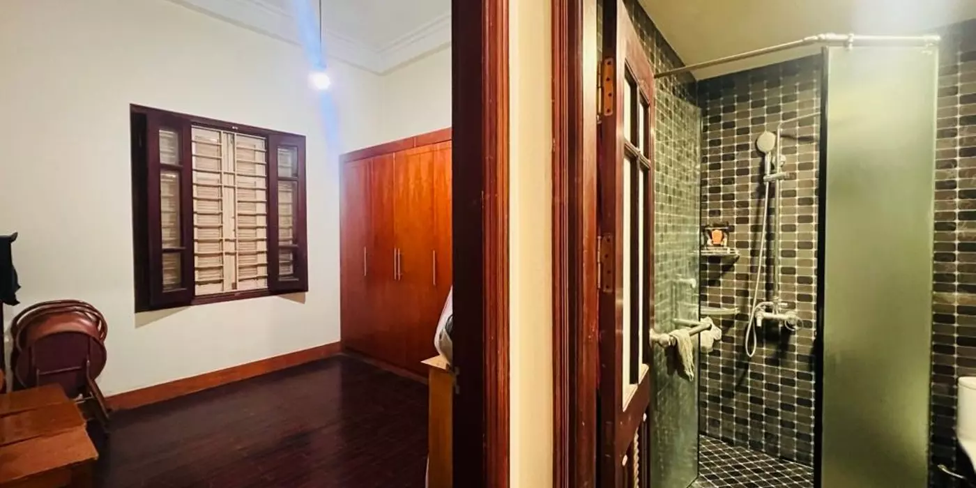 SIÊU PHẨM CẦU GIẤY DÂN XÂY , CÁCH OTO VÀI CHỤC MÉT , GẦN PHỐ ,Ô CHỜ THANG MÁY