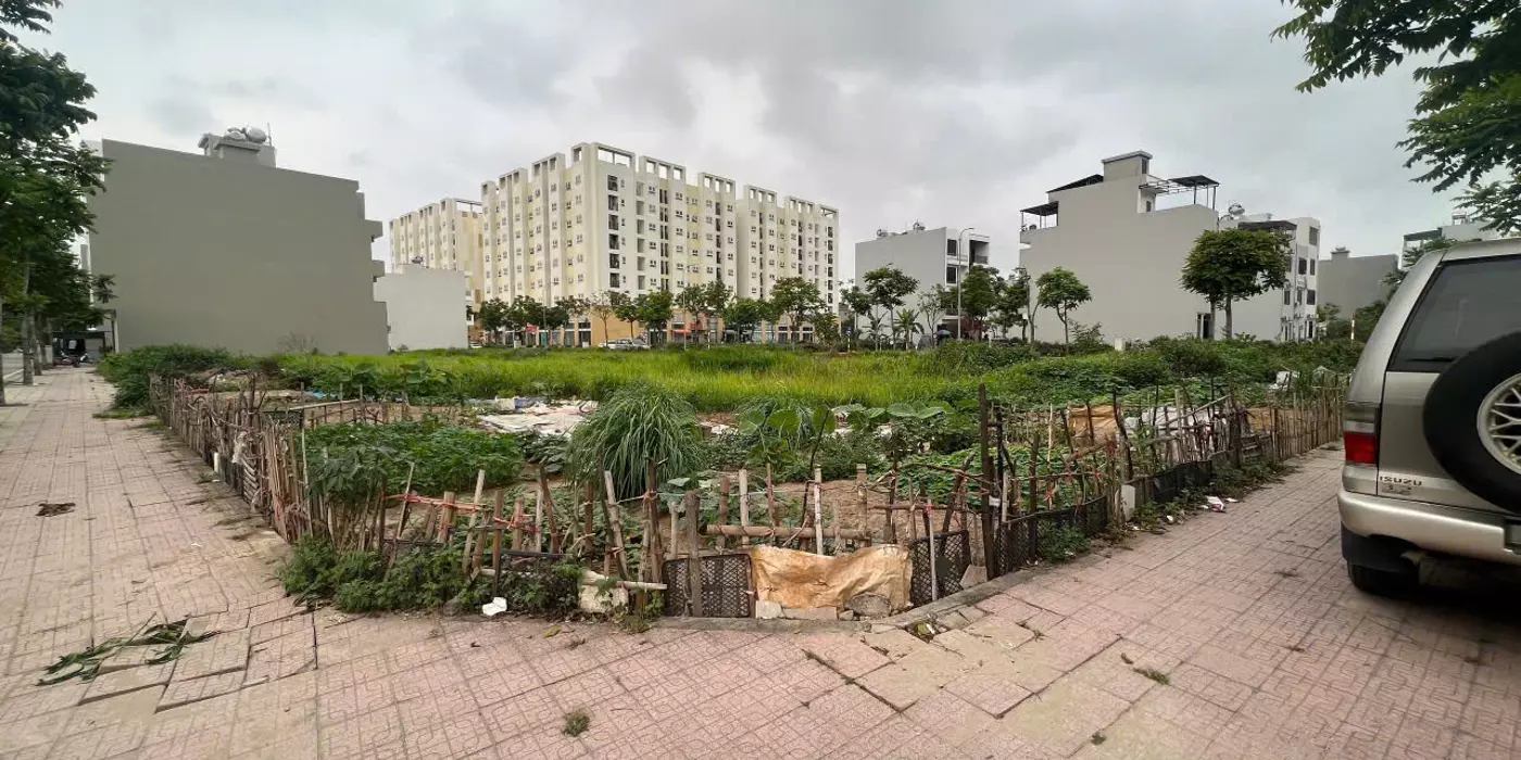 hàng hiếm bán đất lô góc đẹp rộng gần 130m2 ngay khu C - kdt Vũ Phúc sầm uất