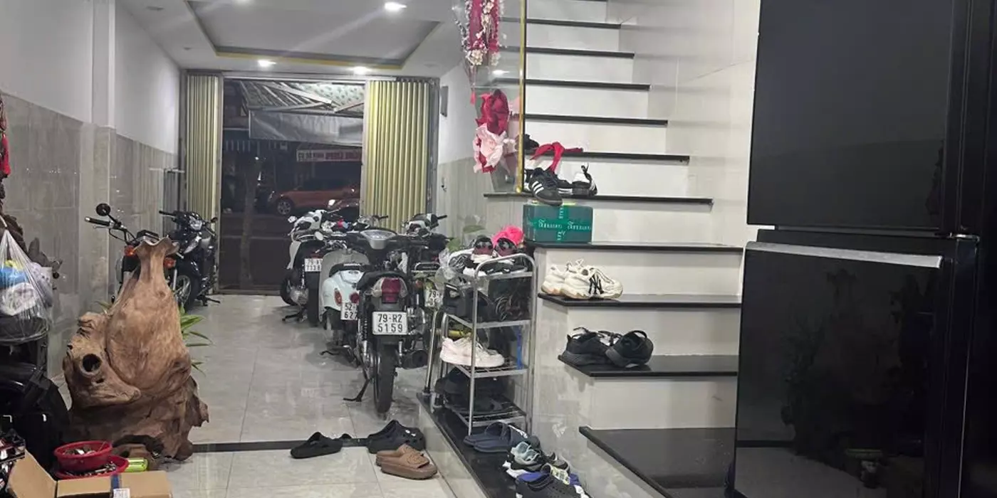 BÁN NHÀ 3 TẦNG MẶT TIỀN KINH DOANH ĐƯỚNG 2/4 VĨNH PHƯỚC Giá 7ty2