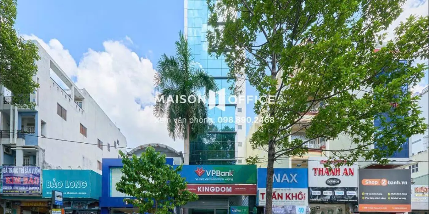 Sẵn nội thất thẩm mỹ viện xịn, nhà mới 2 tầng, diện tích khủng 494m2-Q10