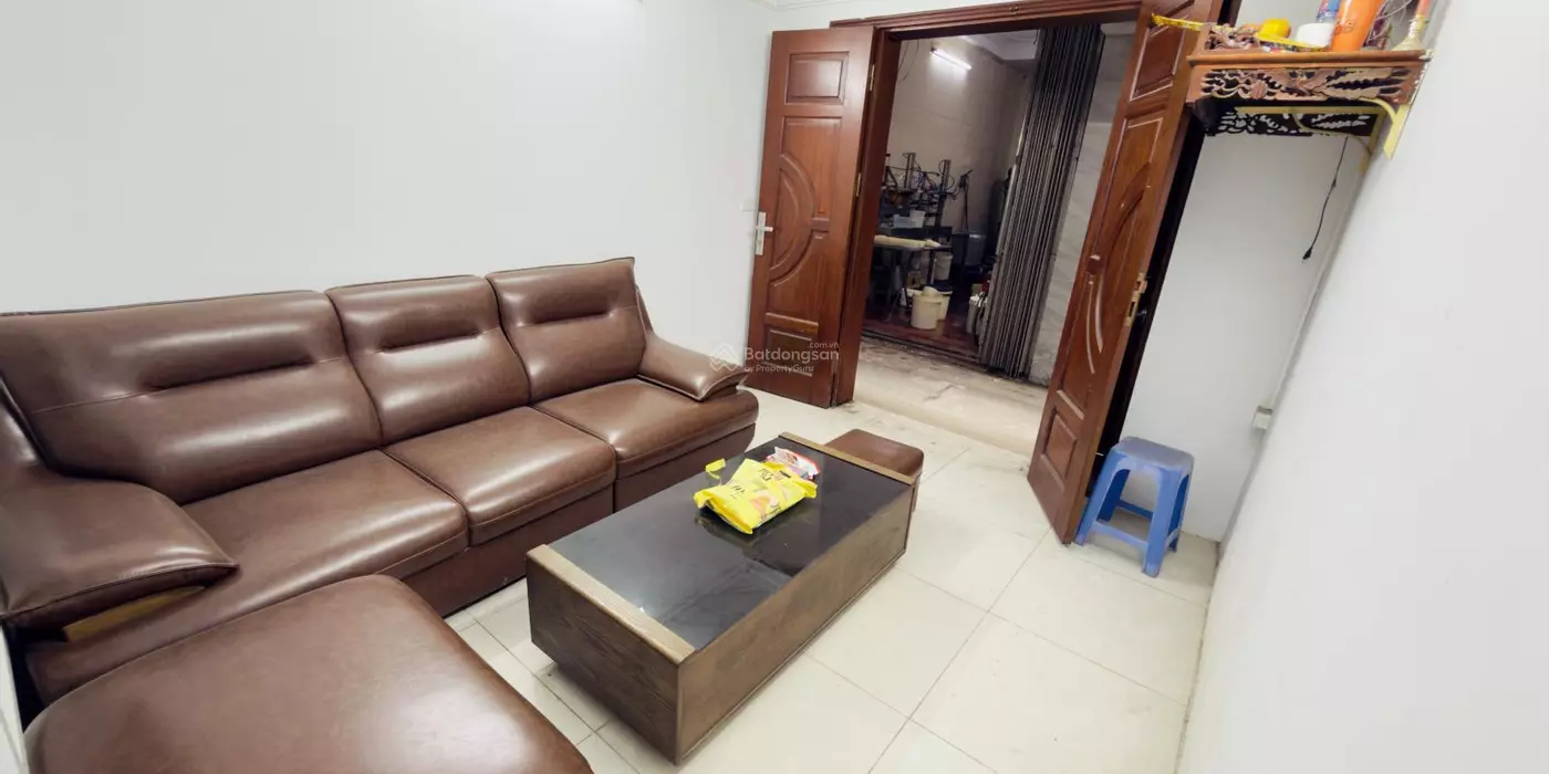 Bán nhà tập thể Ngô Thì Nhậm HBT cũ 82m2 2 ngủ 1wc chỉ nhỉnh 4,5x tỷ ô tô