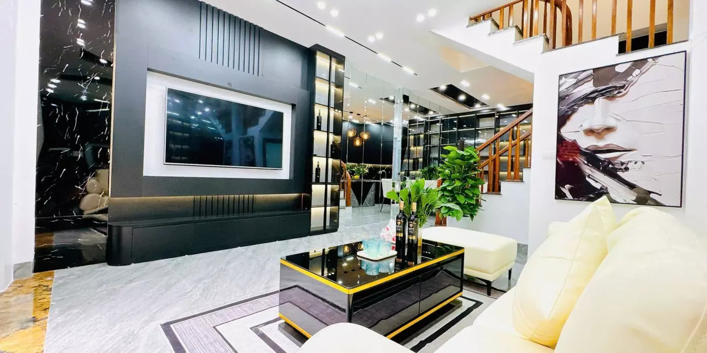 Bán nhà Vương Thừa Vũ TX- 41/50m2 5 tầng mặt tiền 4,3m giá hơn 12 tỷ ngõ thông ô tô đỗ cửa thiết
