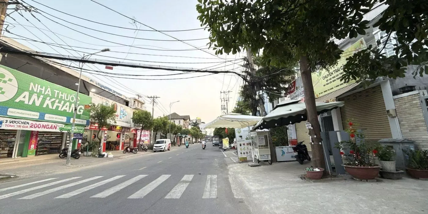 Bán nhà Mặt tiền Tân Thới Nhất 17 - giao Dương Thị Giang, 25x51m, Cấp 4, tiện xây, còn 99 tỷ.
