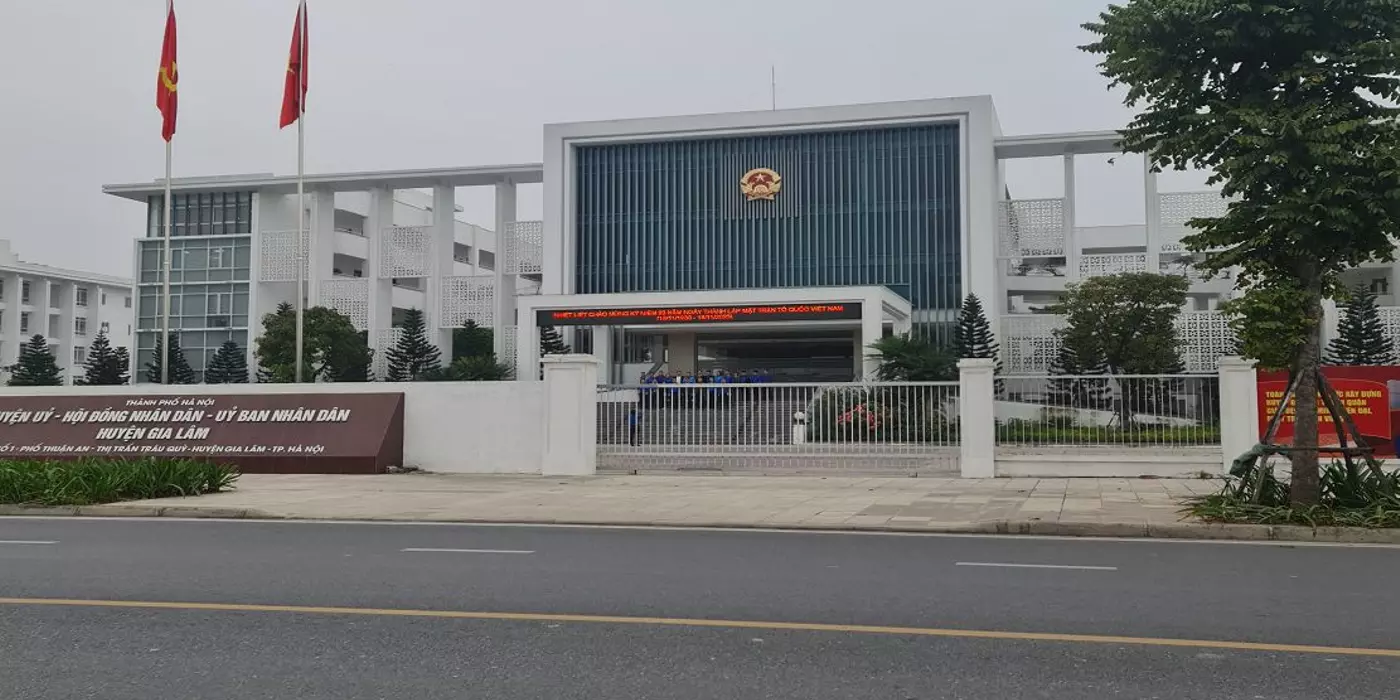 Bán Shophouse 78m2 5 tầng mặt đường 25m tại Trâu Quỳ giá 20 tỷ x Lh 0989894845