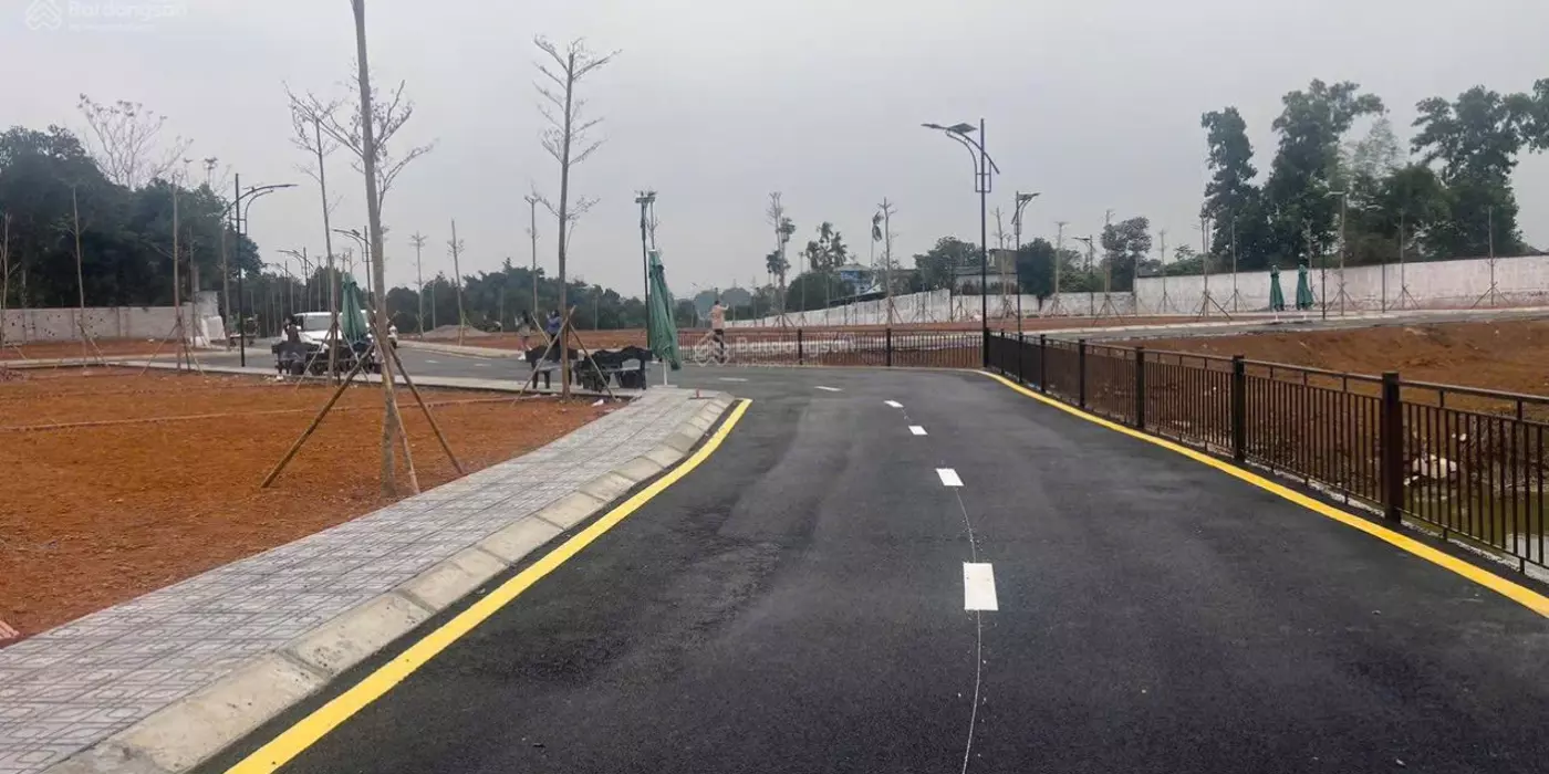 Siêu hiếm lô góc 2 mặt tiền view hồ Đồng Trạng gần ĐHQG, DT 102,5m2 full thổ cư, sẵn sổ