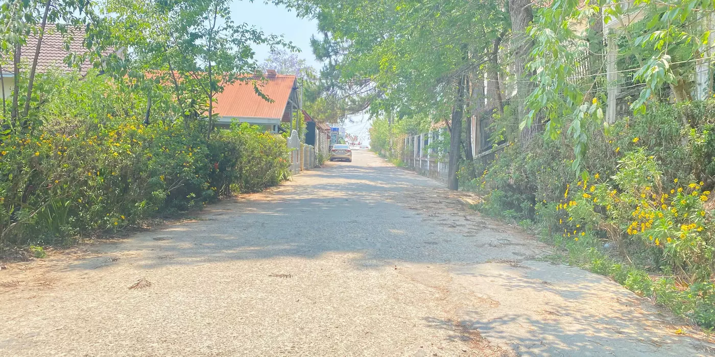 Đất đường nhánh 1.832m2  hẻm lớn trần quang diệu, phường 10, đà lạt
