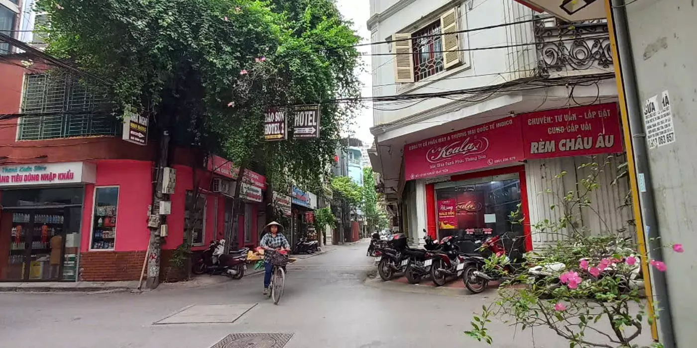 BÁN NHÀ PHÂN LÔ VỈA HÈ KHUẤT DUY TIẾN, DT40M2 5T, OTO TRÁNH, KINH DOANH, VP, NHỈNH 20 TỶ