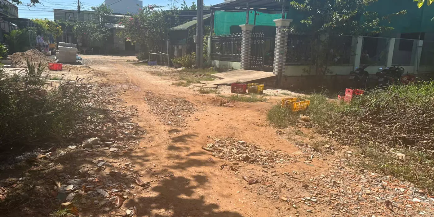 Bán 12m x 25m đất thổ cư KDC Ba Đăng, Tân Hải, LaGi giá ngộp 1.65 tỷ
