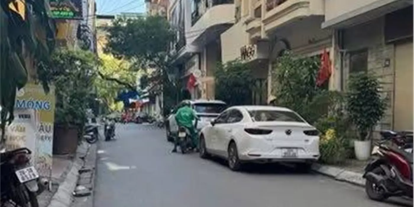 🏡 BÁN TOÀ VĂN PHÒNG NGUYÊN HỒNG - ĐỐNG ĐA - 75M2 - MT 5M - 9 TẦNG TM - VỈA HÈ - GIÁ 39.9 TỶ