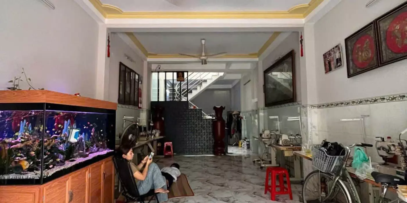 NHÀ ĐẸP HÈM XE HƠI THÔNG 6M - BÌNH HƯNG HÒA – SÁT AEON TÂN-PHÚ – GIÁ TỐT