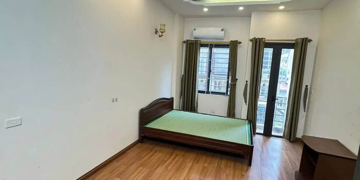 BÁN NHÀ KINH DOANH TRẦN CUNG 32m2 5 TẦNG MT 3,6m 9,4 TỶ
