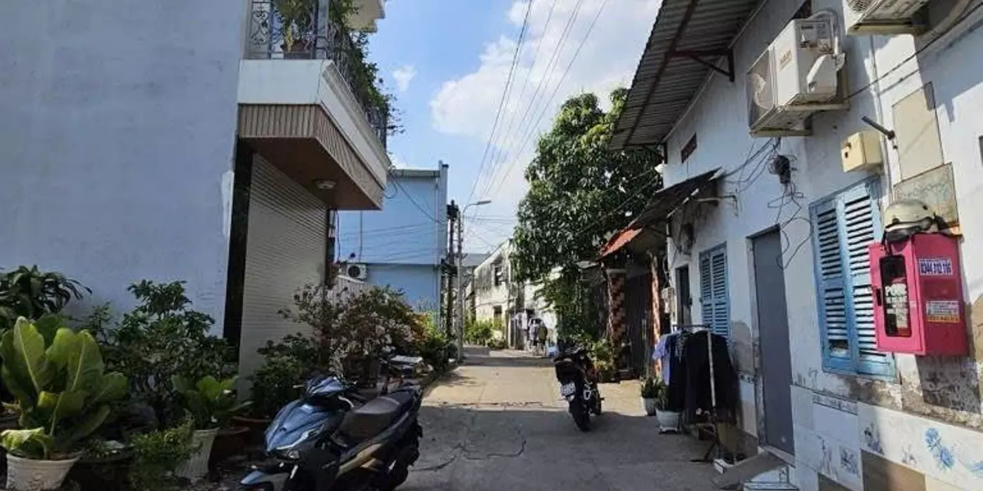 ĐẤT ĐẸP HXH NGUYỄN VĂN QUÁ – 74M2 – XÂY 5 TẦNG – CHỈ 4.99 TỶ